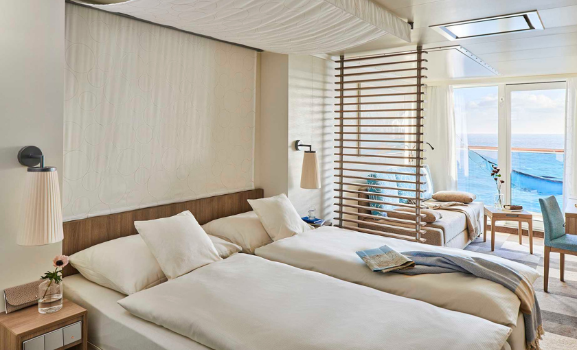 AIDANova buitenhut met balkon 1B