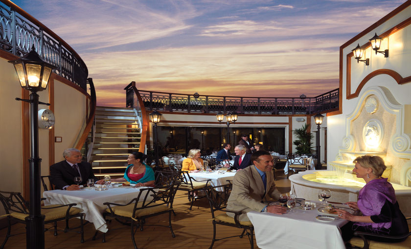 Dinner op de de Queen Victoria