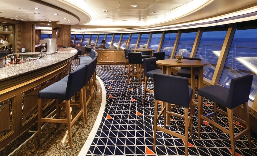 Tor of the observation lounge Silver Spirit