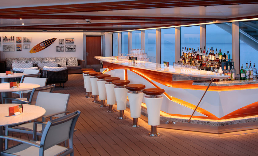 Seaview bar op cruiseschip Koningsdam