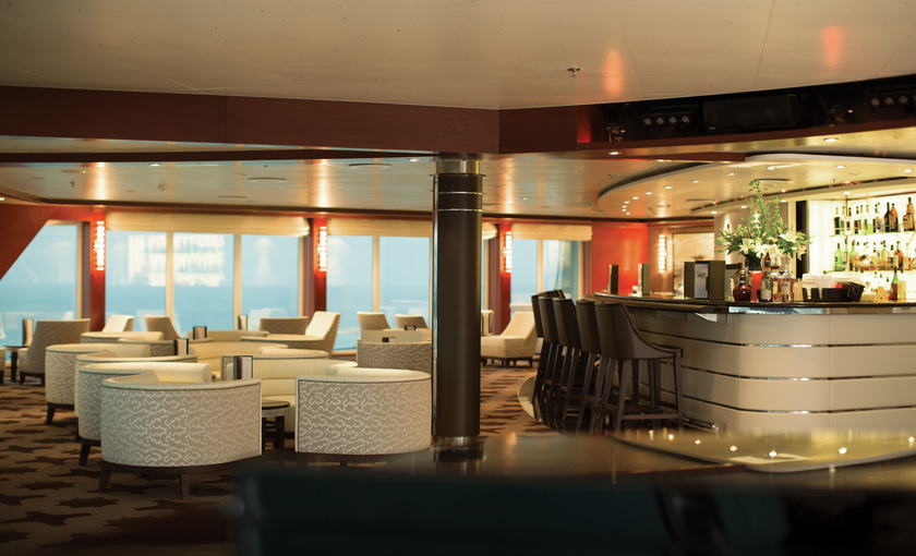 Seven Seas Voyager Observation Lounge